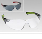 Lunettes de protection sans monture JSP de forme fortement rallongée en arrière-BOLLÉ, Degré de protection 5-UNIVET-SWISS ONE-Lunettes de protection JSP, de forme fortement rallongée en arrière-UNICO GRABER-Lunettes de protection ARTILUX- 3M PELTOR-BOLLÉ ultra-légères-UNIVET en polycarbonate incolore antibuée résistant aux rayures-Lunettes de protection 3M en polycarbonate incolore résistant aux rayures-UNICO-UNICO GRABER-HONEYWELL-SWISS ONE-ARTILUX